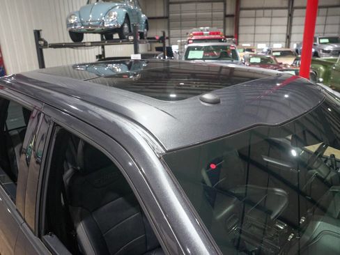 Used 2018 Ford F150 Raptor w/ Equipment Group 802A Luxury image 19