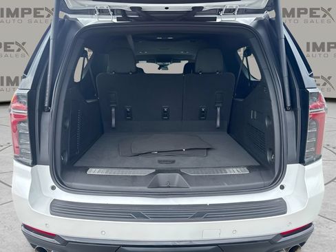 Used 2025 Chevrolet Suburban Z71 AWD/4WD image 20