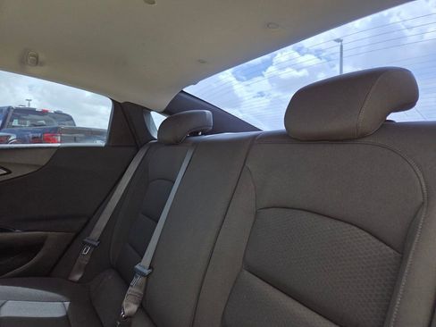 Used 2021 Chevrolet Malibu LS image 16