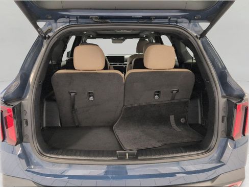 Used 2025 Kia Sorento SX Prestige w/ Olive Brown Leather Package AWD/4WD image 16