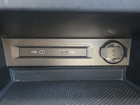 Used 2022 Volkswagen Taos S image 22