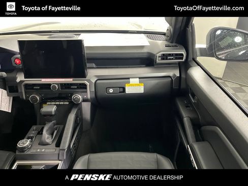 Used 2026 Toyota 4Runner TRD Off-Road Premium AWD/4WD image 18