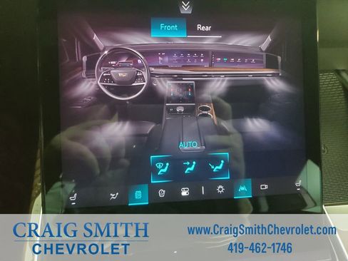 Used 2025 Cadillac Escalade Sport Platinum w/ LPO, Floor Liner Package AWD/4WD image 47