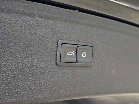 Used 2023 Audi Q5 2.0T Premium Plus w/ Premium Plus Package image 17