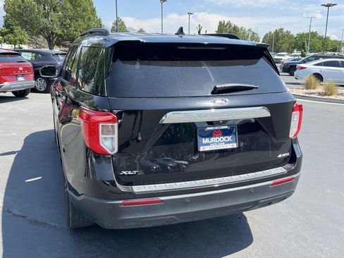 Used 2022 Ford Explorer XLT AWD/4WD image 10