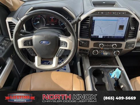 Used 2022 Ford F250 Lariat w/ Lariat Ultimate Package AWD/4WD image 12