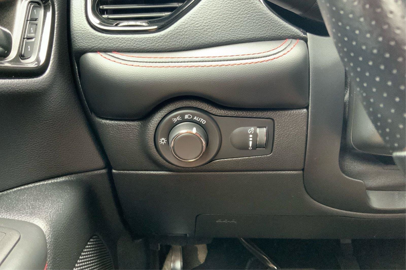 Used 2025 Dodge Durango R/T AWD/4WD image 17