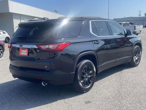 Used 2020 Chevrolet Traverse LT FWD image 3