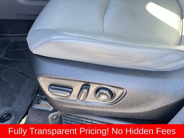 Used 2022 Toyota Sienna XLE FWD image 27