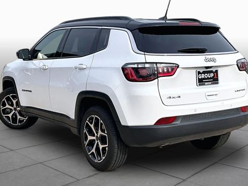 Used 2025 Jeep Compass Limited AWD/4WD image 12