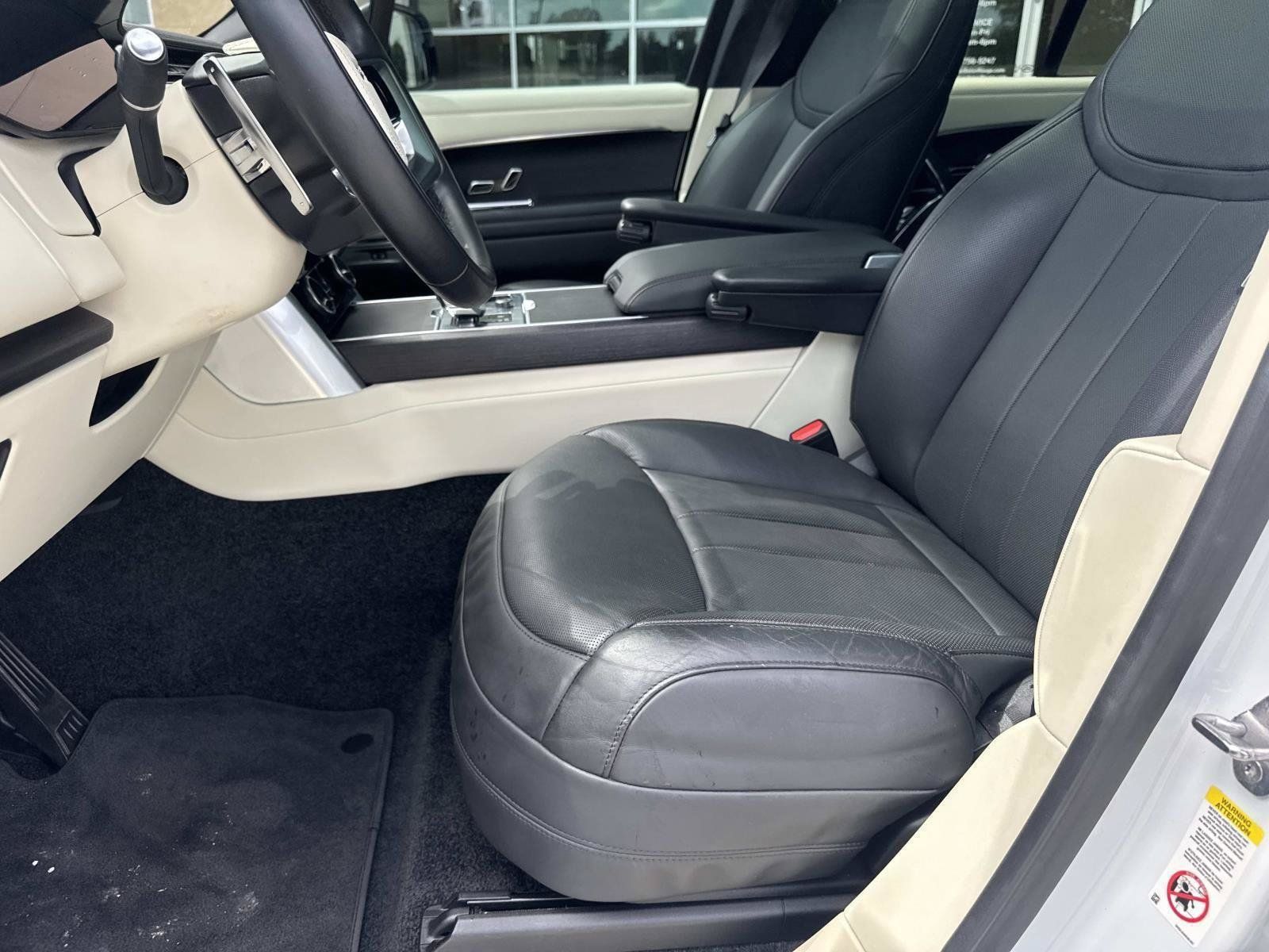 Used 2023 Land Rover Range Rover SE AWD/4WD image 16