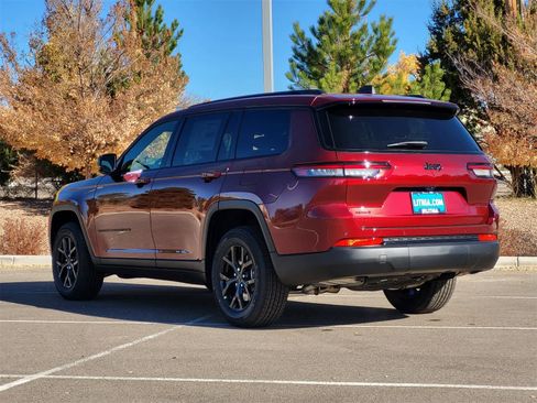 New 2025 Jeep Grand Cherokee L Altitude image 4