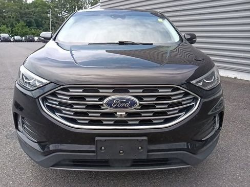 Certified 2022 Ford Edge Titanium w/ Equipment Group 301A AWD/4WD image 8