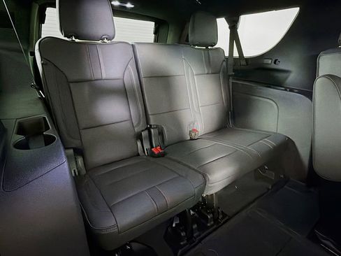 New 2026 Chevrolet Suburban RST image 24