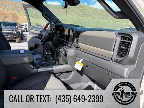New 2026 Chevrolet Silverado 1500 ZR2 w/ Dark Appearance Package AWD/4WD image 42