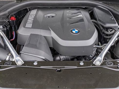 Used 2026 BMW 530i xDrive w/ Premium Package AWD/4WD image 18