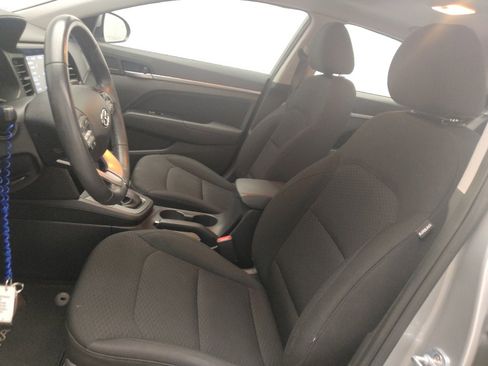 Used 2020 Hyundai Elantra Value Edition w/ Cargo Package (C1) FWD image 17
