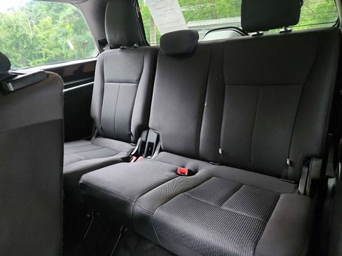 Used 2018 Ford Expedition XLT image 35