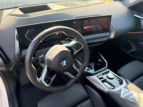 Used 2025 BMW X3 xDrive30i AWD/4WD image 10