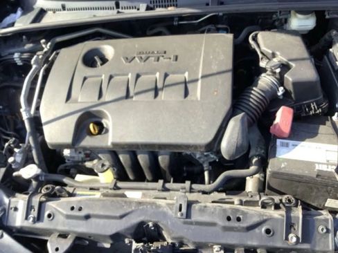 Used 2018 Toyota Corolla LE FWD image 17