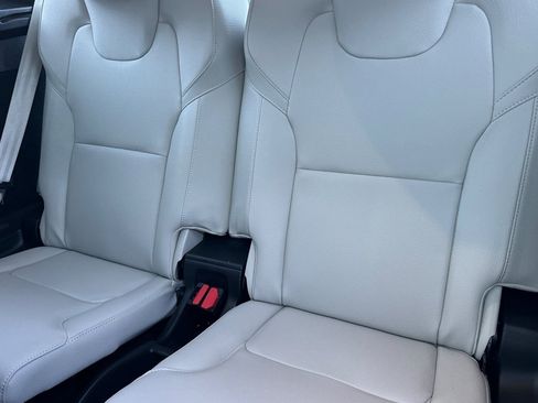 Used 2023 Volvo XC90 T8 Core image 17