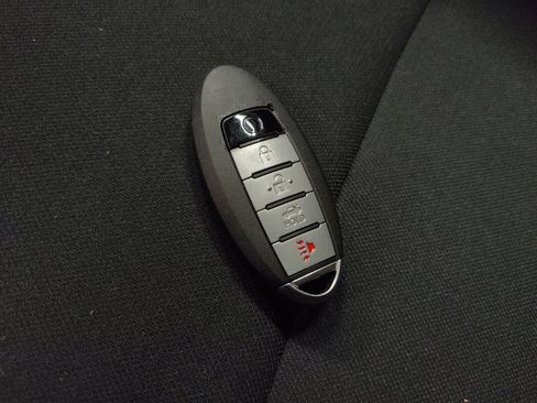 Used 2024 Nissan Sentra S FWD image 32