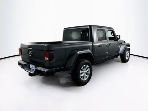 Used 2023 Jeep Gladiator Sport AWD/4WD image 5
