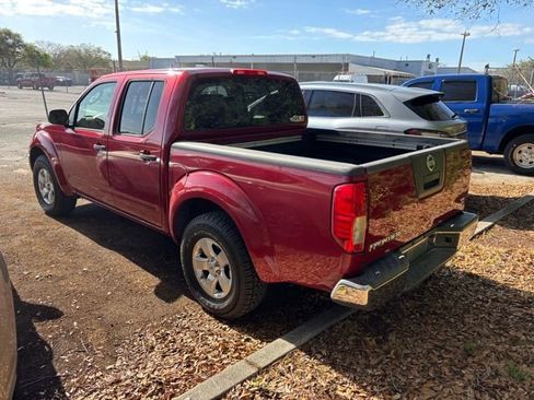Used 2009 Nissan Frontier SE w/ SE Value Truck Pkg image 9