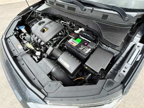 Used 2020 Hyundai Kona SE AWD/4WD image 5