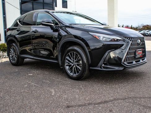 Used 2024 Lexus NX 350 AWD image 3