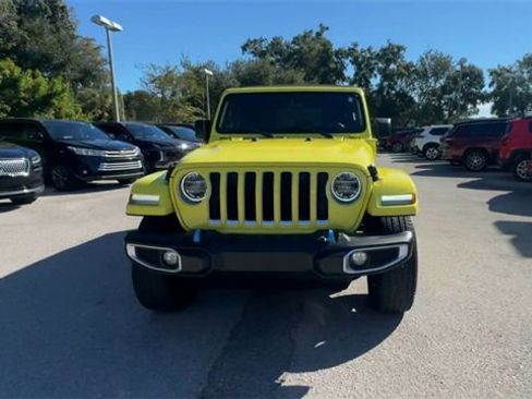 Used 2022 Jeep Wrangler Unlimited Sahara w/ Safety Group image 7