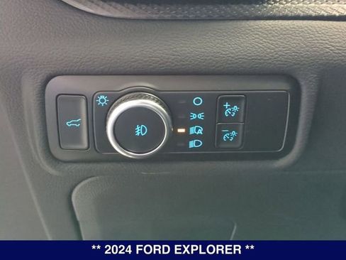 New 2024 Ford Explorer ST-Line w/ Class IV Trailer Tow Package image 19