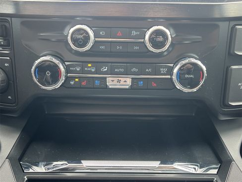 New 2026 Ford F350 Lariat w/ Lariat Premium Package image 8