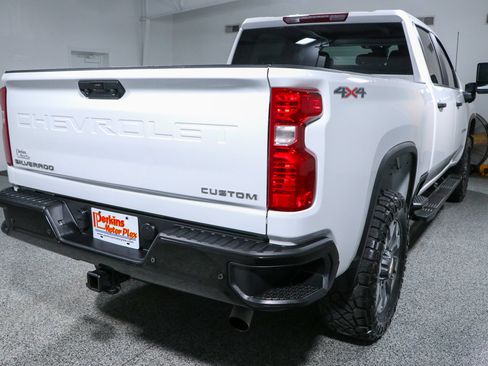 Used 2024 Chevrolet Silverado 2500 Custom w/ Custom Value Package AWD/4WD image 8