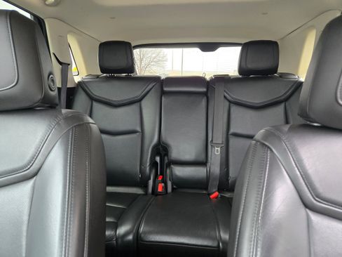 Used 2018 Cadillac XT5 Luxury image 8