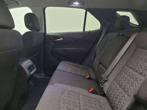 Used 2024 Chevrolet Equinox LT FWD image 18