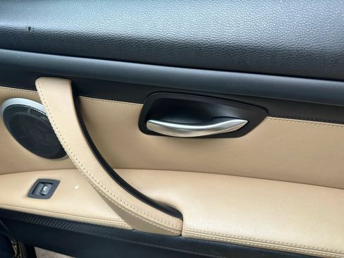 Used 2013 BMW M3 Convertible RWD image 14