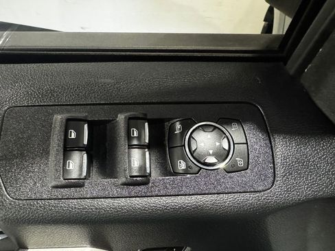 Used 2019 Ford F150 Lariat w/ Equipment Group 502A Luxury image 17