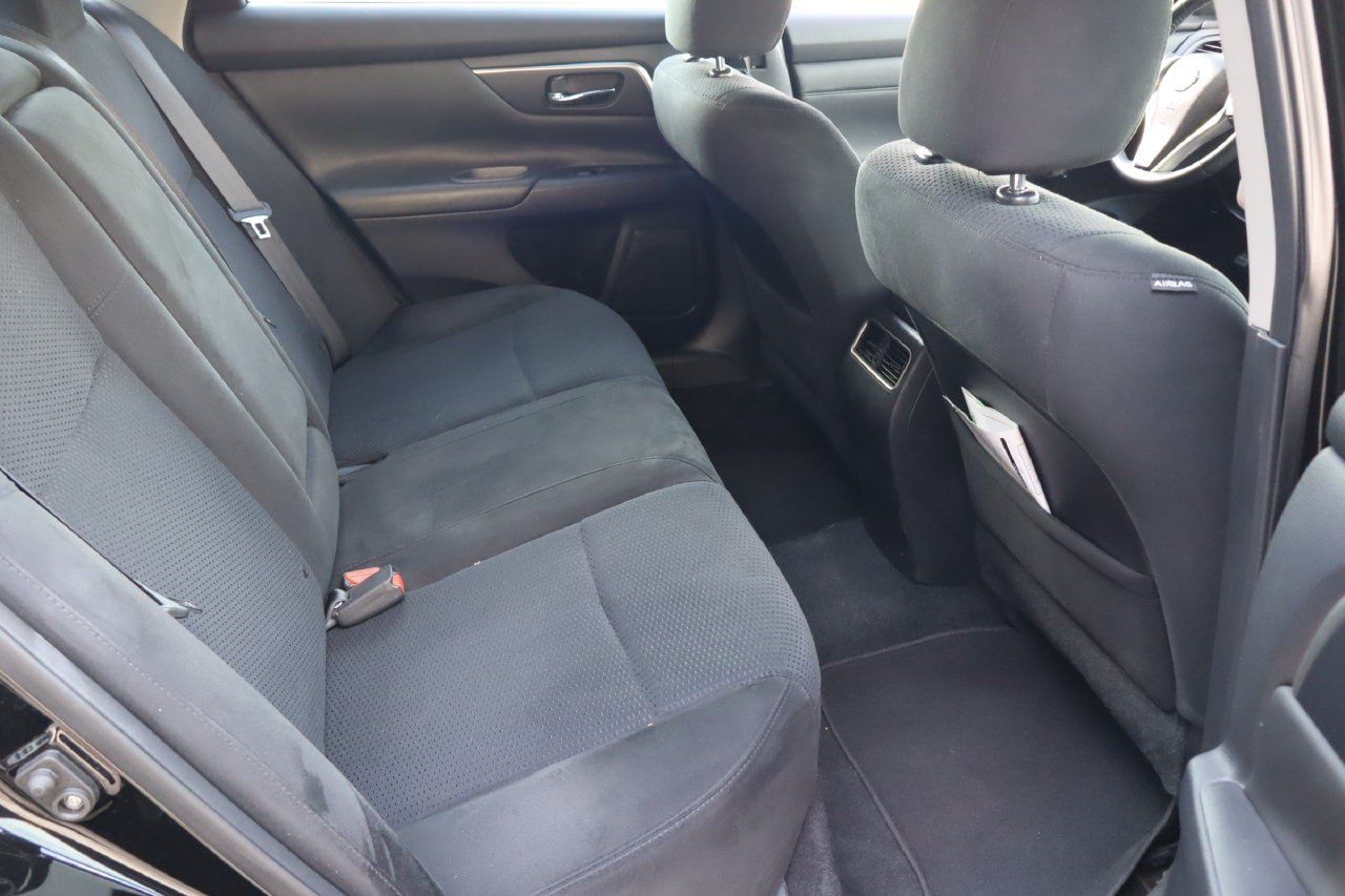 Used 2015 Nissan Altima 2.5 SV w/ Convenience Package FWD image 17