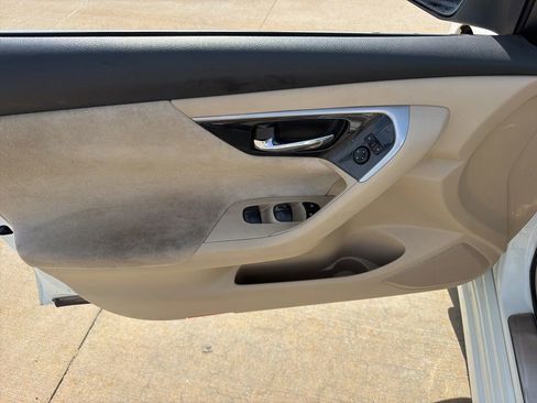 Used 2013 Nissan Altima 2.5 SV FWD image 12
