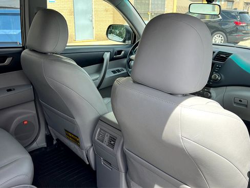Used 2008 Toyota Highlander Sport image 10