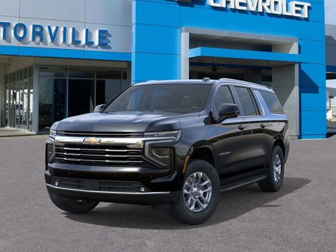 New 2026 Chevrolet Suburban LT image 6