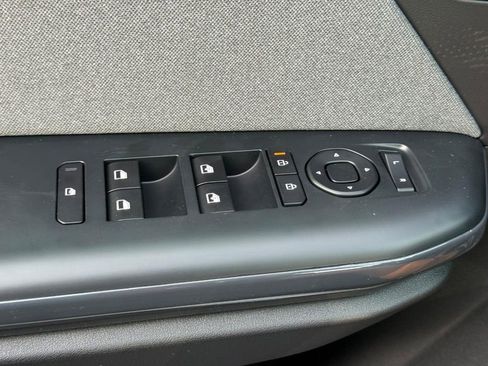 New 2025 Kia K4 EX image 17