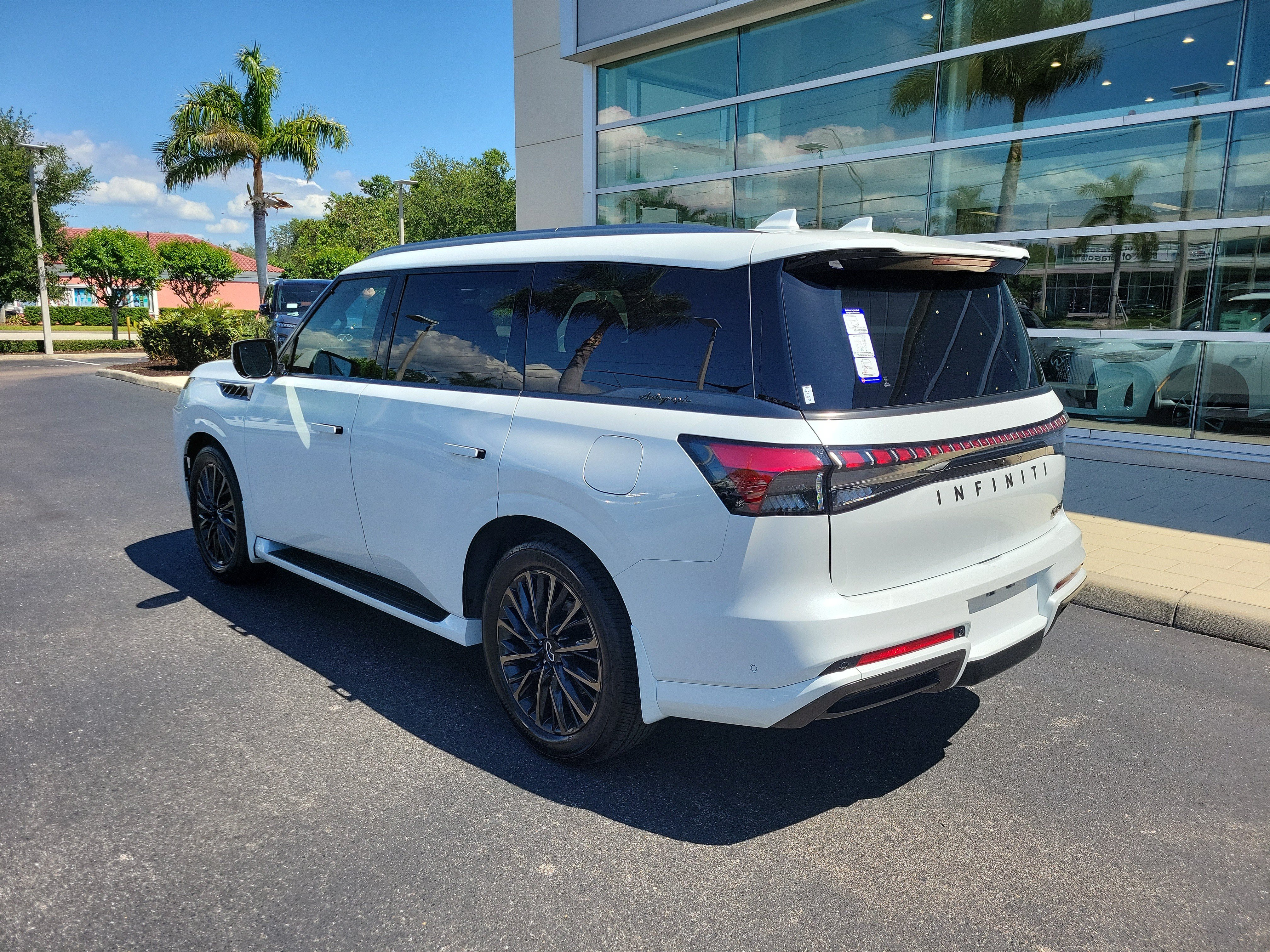 New 2026 INFINITI QX80 Autograph w/ Premium Cargo Package AWD/4WD image 6