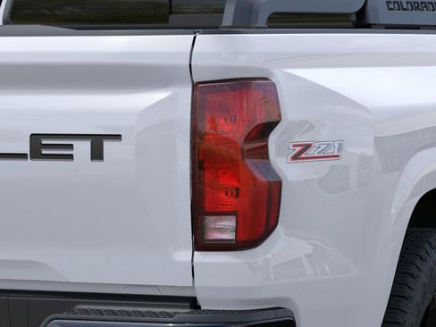 New 2025 Chevrolet Colorado Z71 w/ Midnight Edition image 47