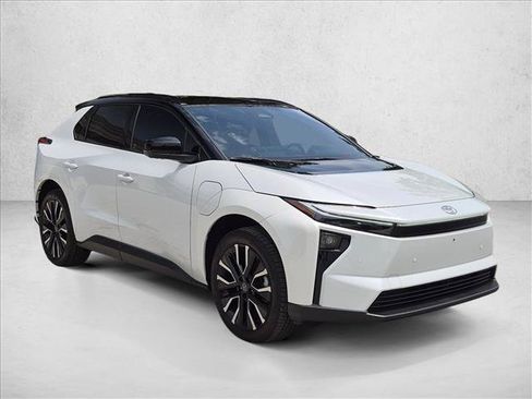 Used 2026 Toyota bZ FWD image 3