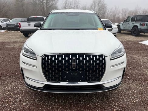 Used 2023 Lincoln Corsair Reserve image 2