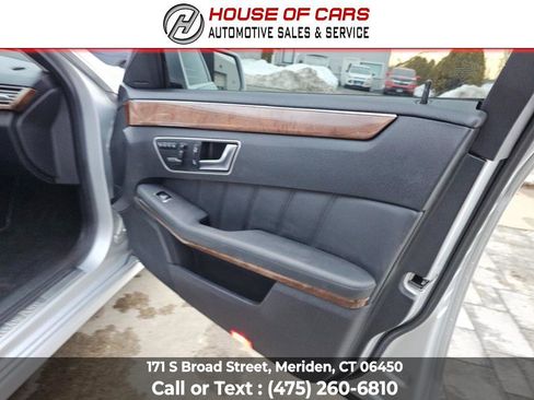 Used 2013 Mercedes-Benz E 350 4MATIC Sedan image 45