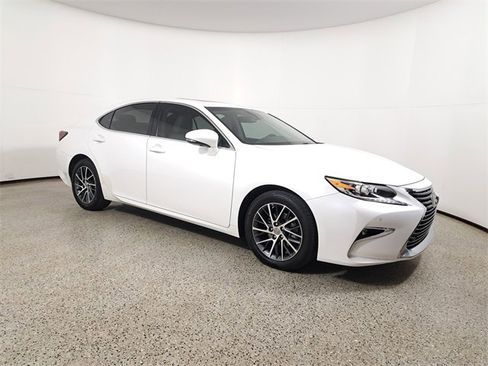 Used 2018 Lexus ES 350 image 4