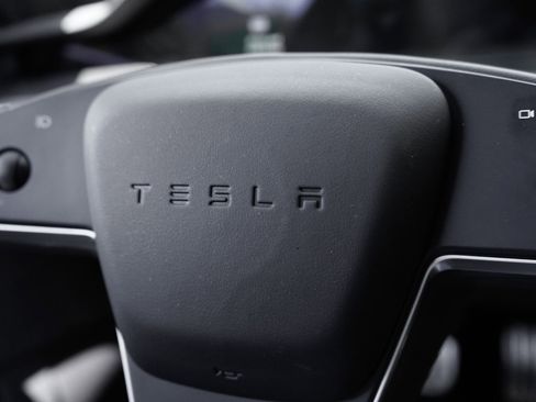 Used 2023 Tesla Model S Plaid AWD/4WD image 15